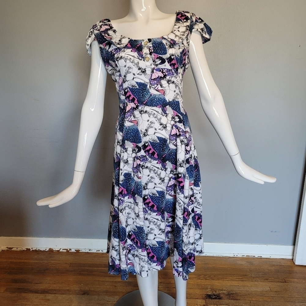 Hearts and Roses Retro Butterfly Print Midi, VGUC, Size XL